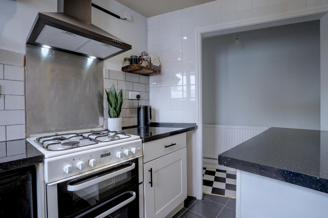 Stunning Designer Apartment In An Ancient Building Норвич Экстерьер фото